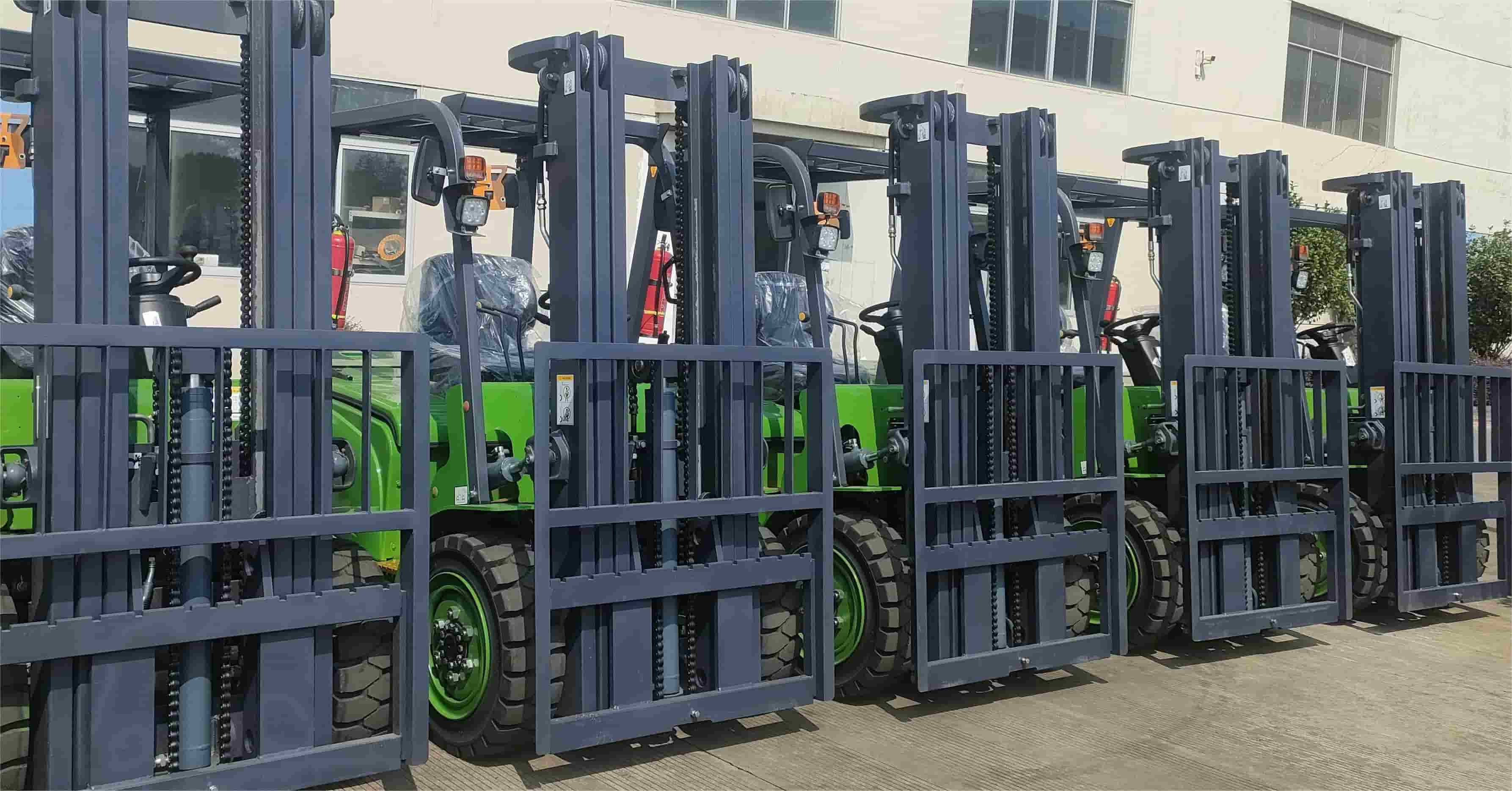 New batch of Internal combustion lithium battery forklift production completed